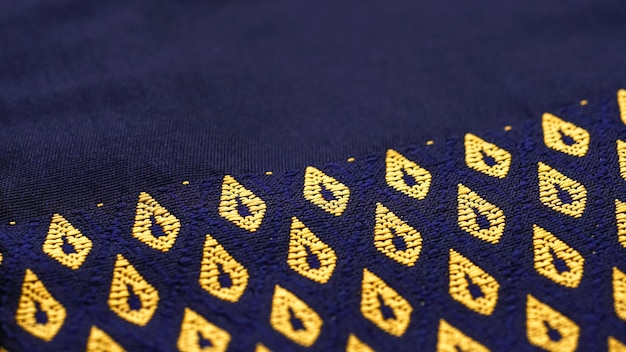 detal haftu na koszuli